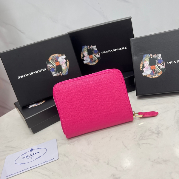 プラダ財布コピー側面デザイン